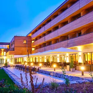https://sonnenhotel-weingut-rommert.com-bavaria.com